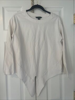 Banana Republic white Long-Sleeve Point Hem Top